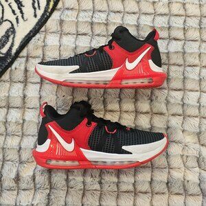 Nike LeBron Sneakers Nike Witness 7 Sneakers Basketball Black & Red men’s size 8